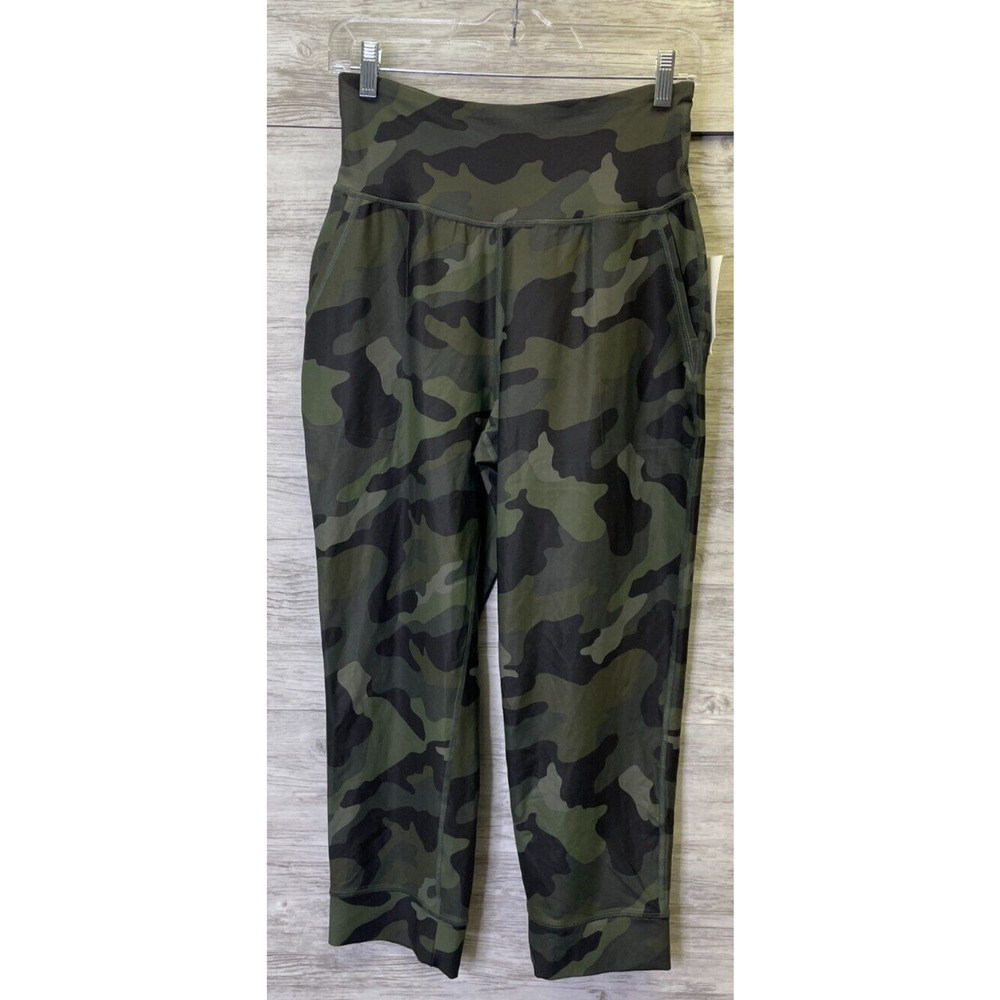 Old Navy Active PowerSoft Green Camo Capri Pants Womens Size M 691782-01-1